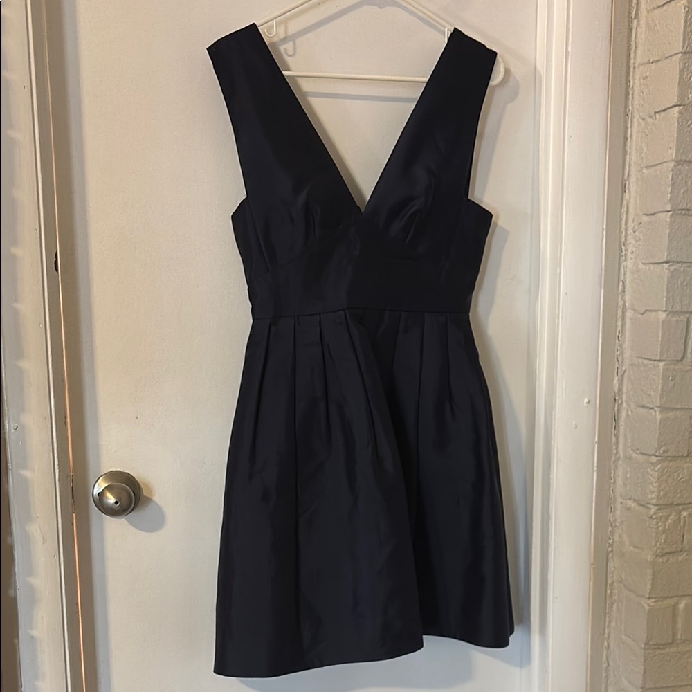 Elegant Navy Sleeveless Dress